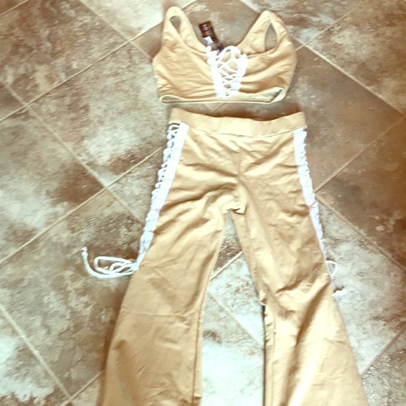 Fashion Nova Pants - Oh so awesome outfit